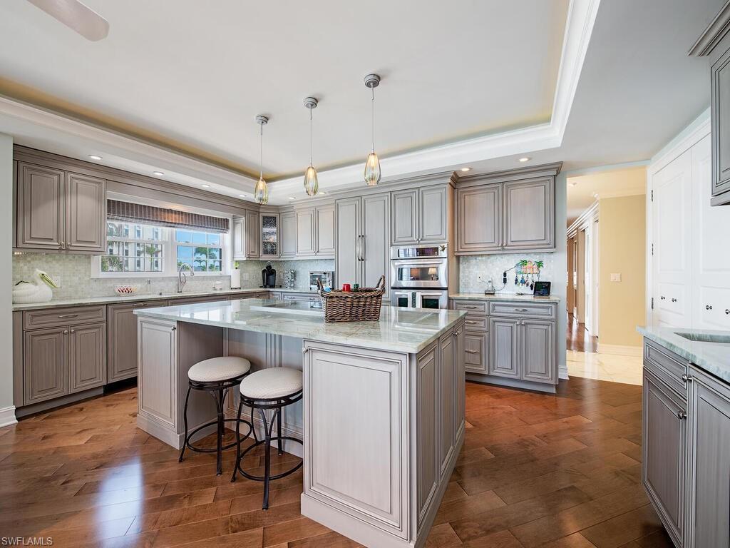 WHITEHALL - Residential