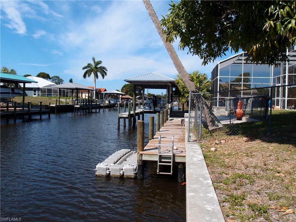 MANATEE BAY UNRECORDED SUBDIVISION - Residential