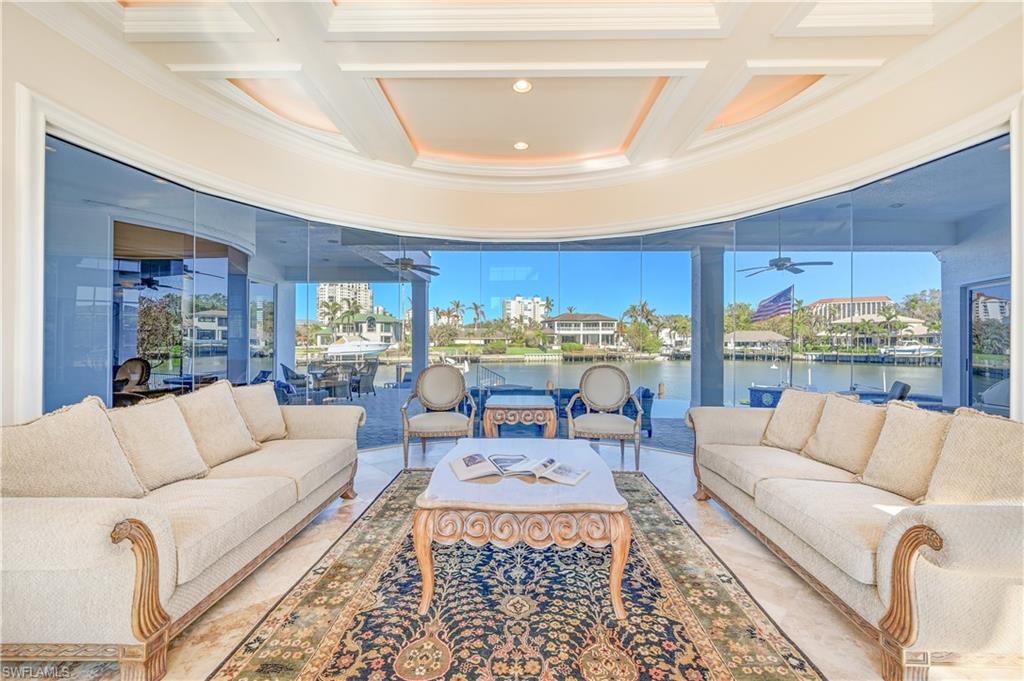 PARK SHORE - Residential