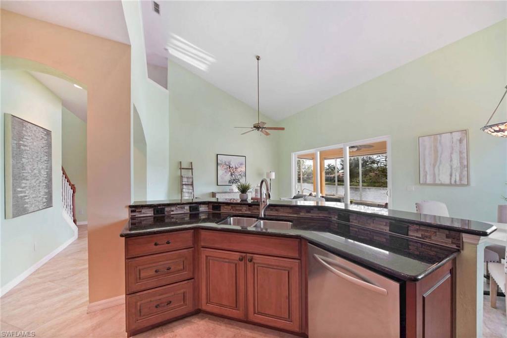 COLONY LAKES - Residential