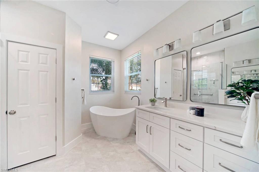 COLONY LAKES - Residential