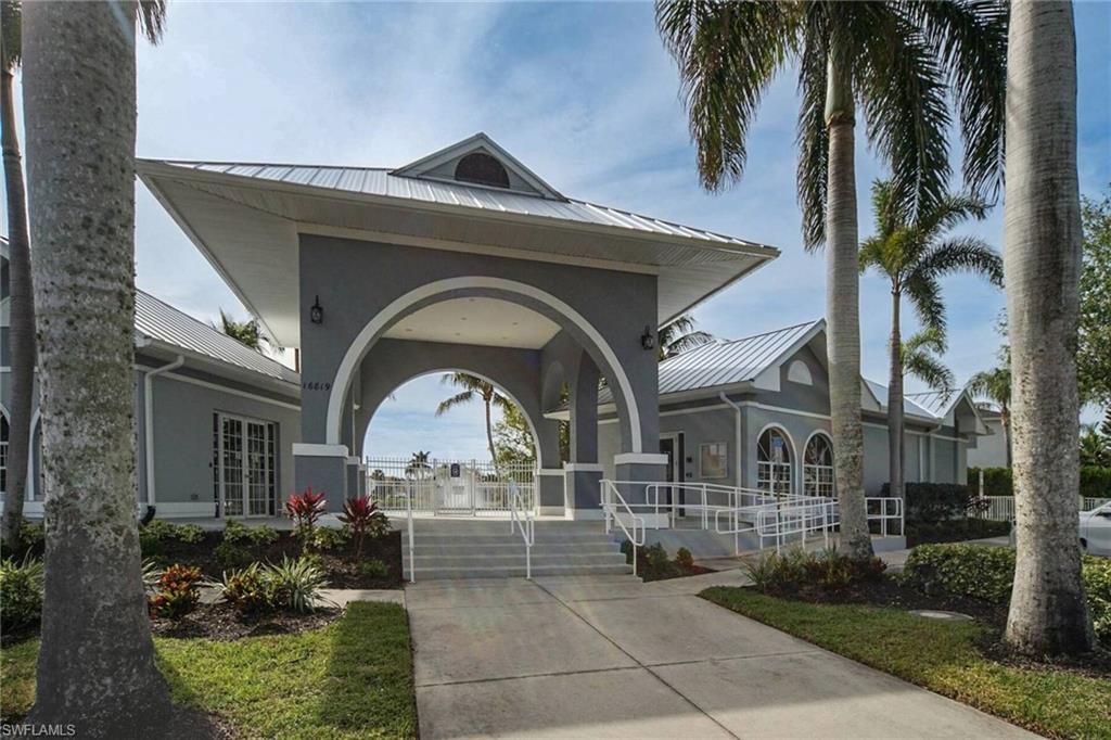 COLONY LAKES - Residential