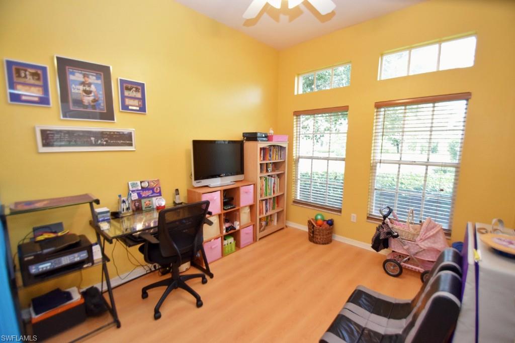 PINECREST - Residential