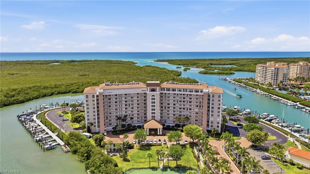 MARINA BAY CLUB OF NAPLES - Residential