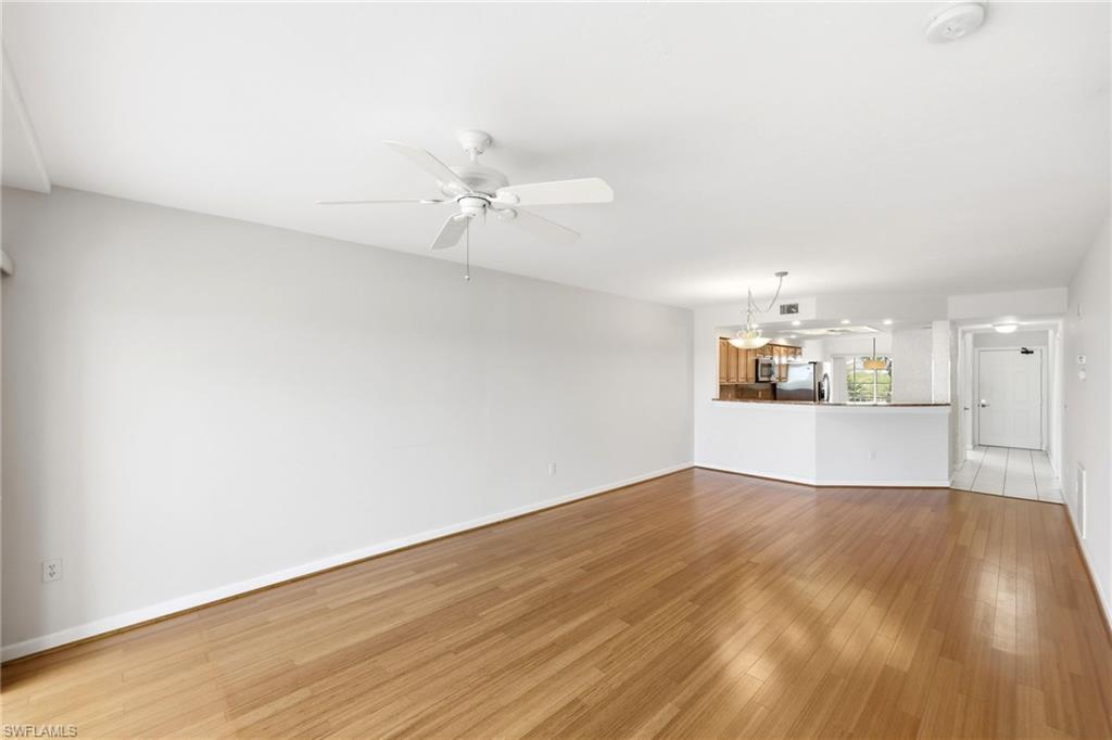 MARINA BAY CLUB OF NAPLES - Residential