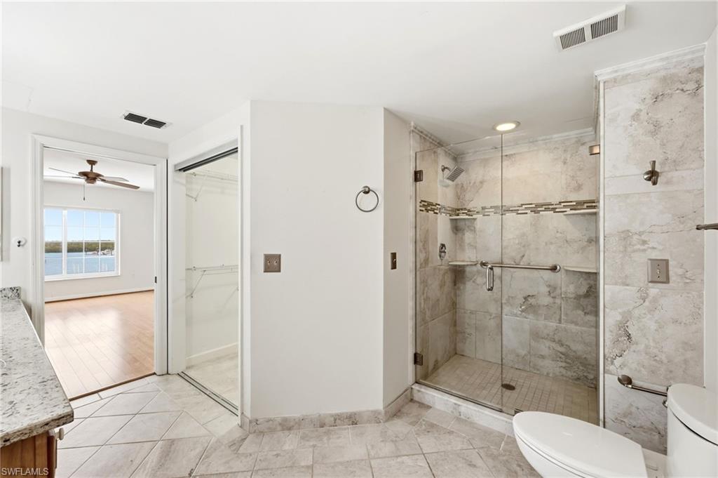 MARINA BAY CLUB OF NAPLES - Residential