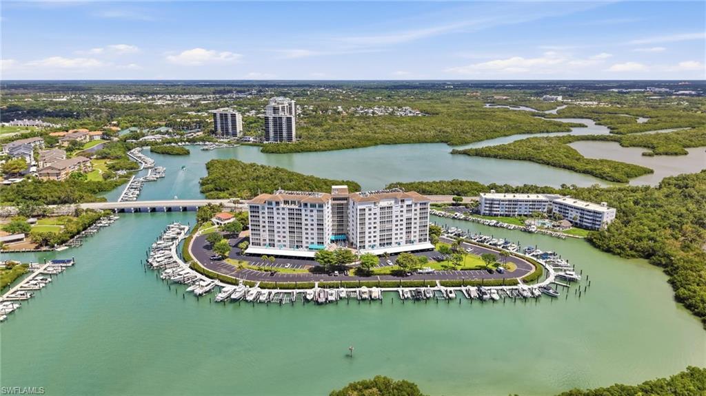 MARINA BAY CLUB OF NAPLES - Residential