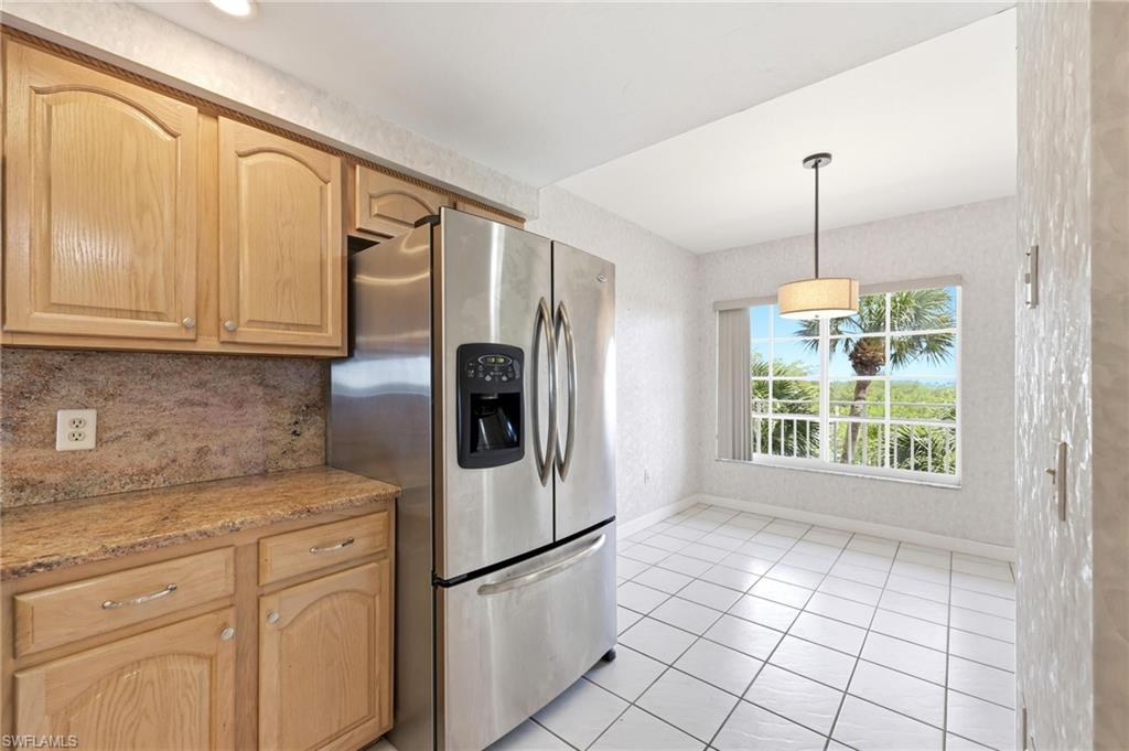 MARINA BAY CLUB OF NAPLES - Residential