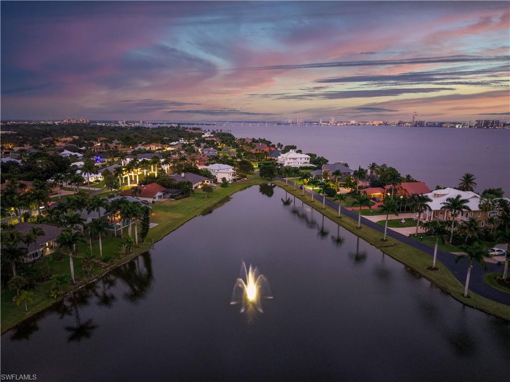 BUTTONWOOD HARBOR - Residential