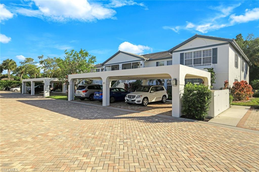 LAUREL OAKS AT PELICAN BAY - Residential