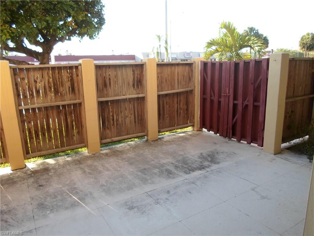DEL PRADO PARK TOWNHOUSES CONDO - Residential