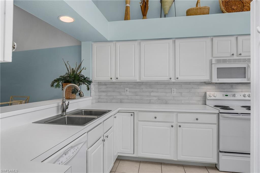 WILLOW BEND AT STONEBRIDGE - Residential