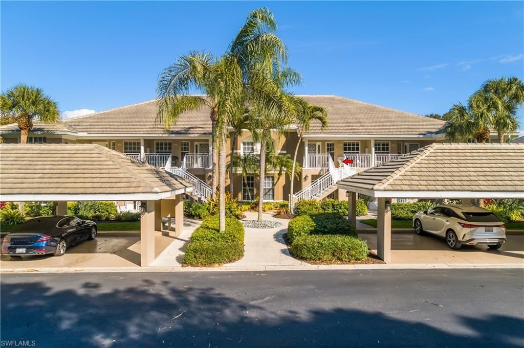 Photo of 1960 Willow Bend CIR #5, NAPLES, FL 34109 (MLS # 226005290)