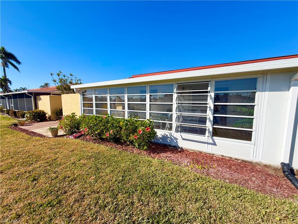 GLADES COUNTRY CLUB - Residential Lease