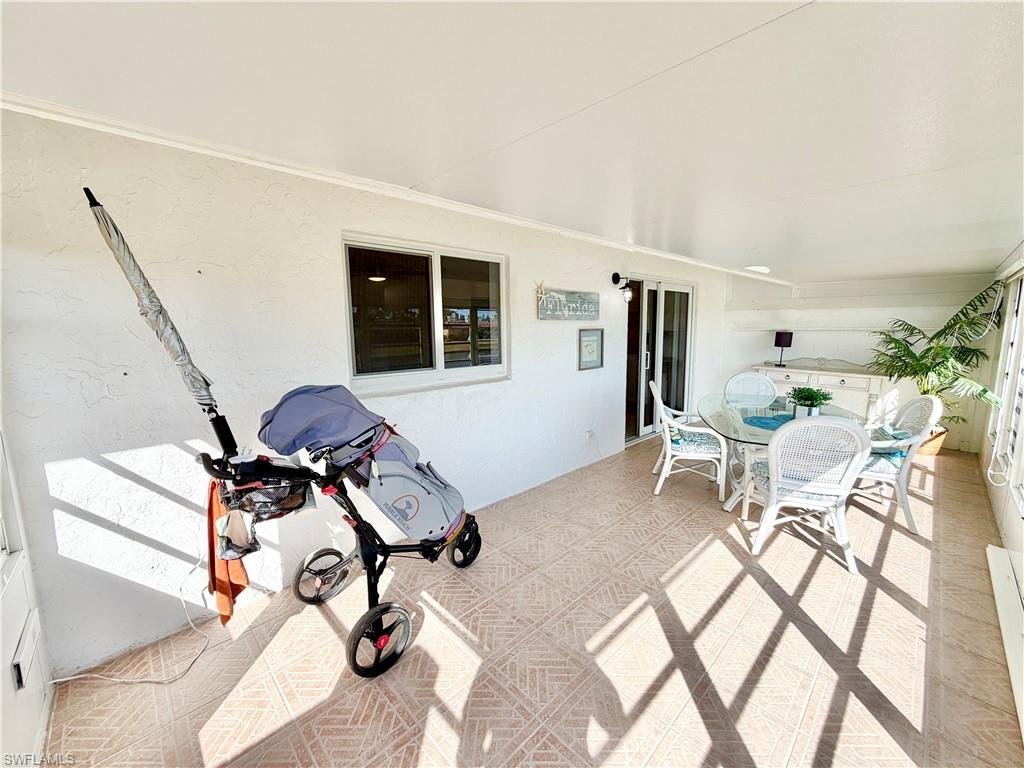 GLADES COUNTRY CLUB - Residential Lease