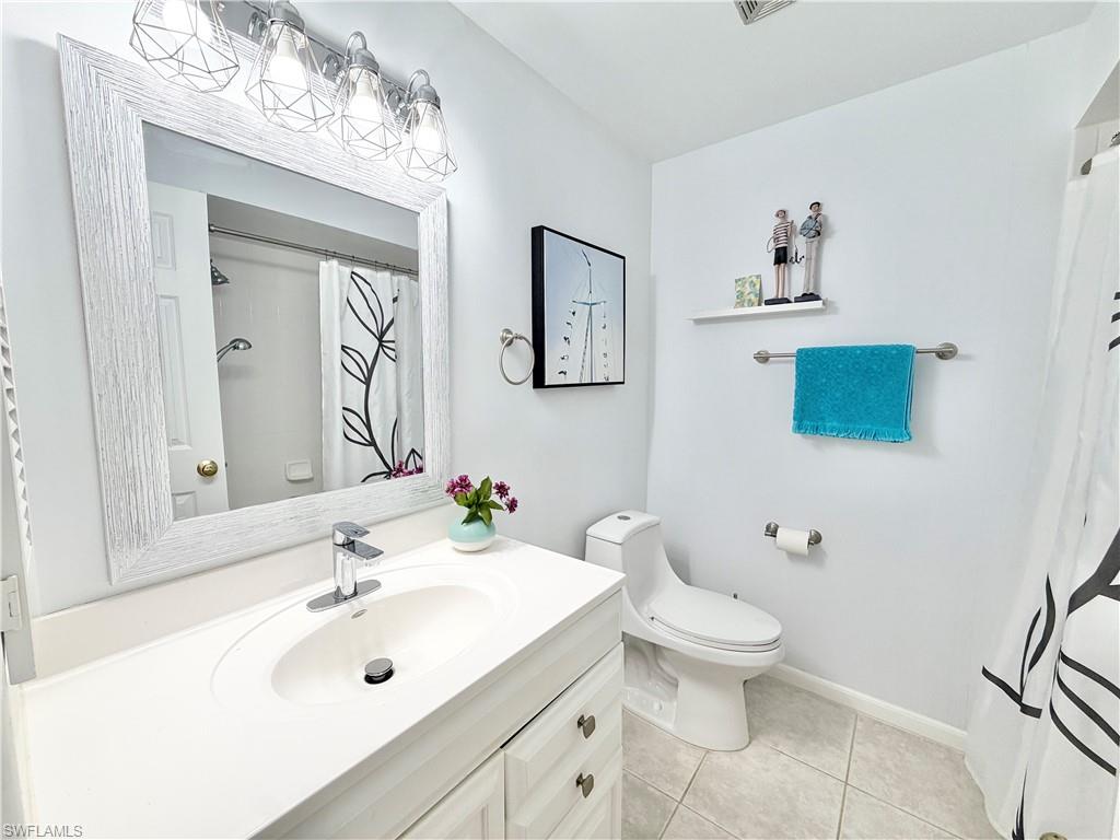 GLADES COUNTRY CLUB - Residential Lease