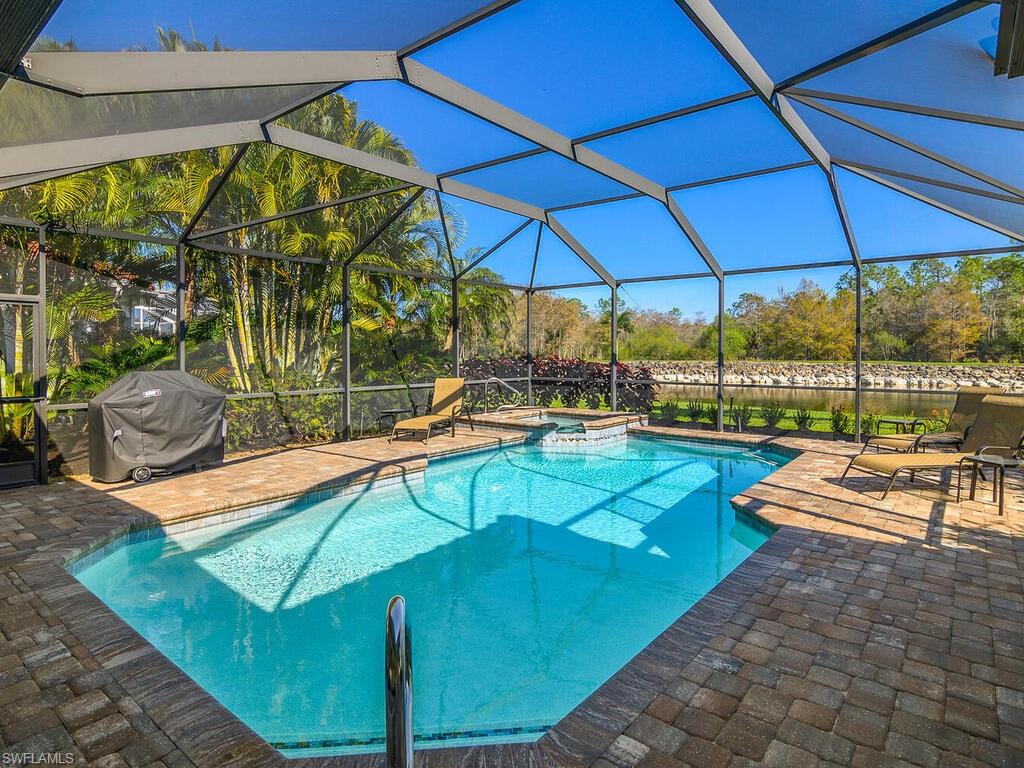 NAPLES HERITAGE - Residential