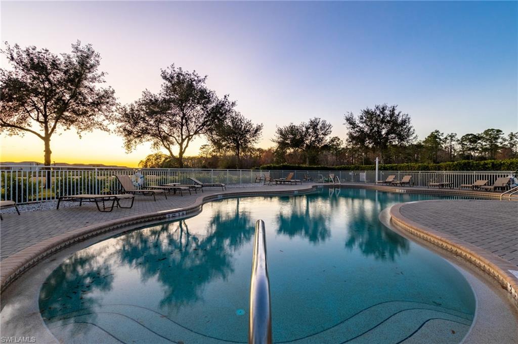 COUNTRY CLUB - Residential