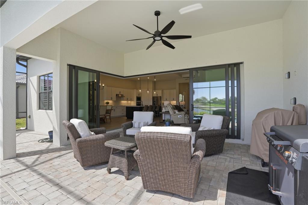 COUNTRY CLUB - Residential