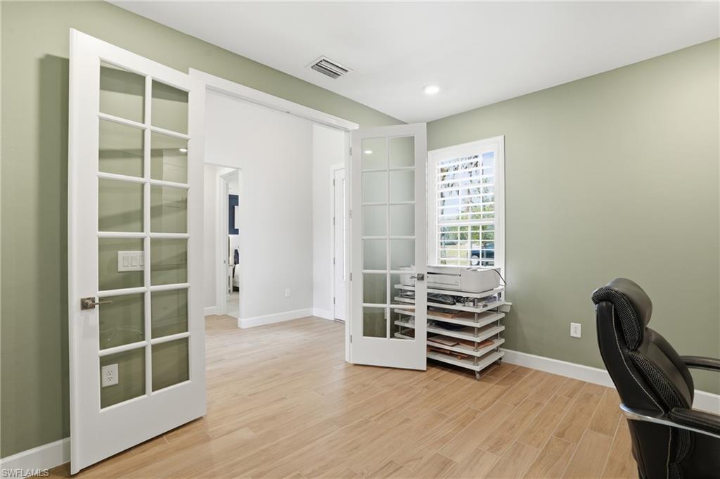 COUNTRY CLUB - Residential