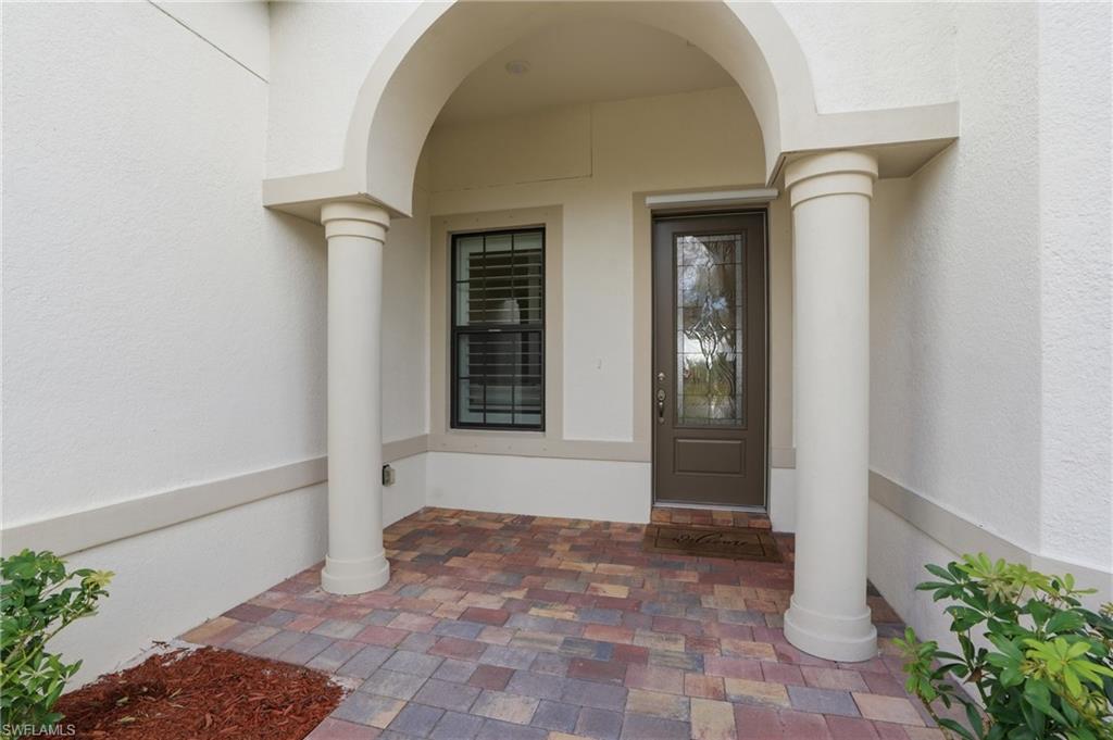 COUNTRY CLUB - Residential