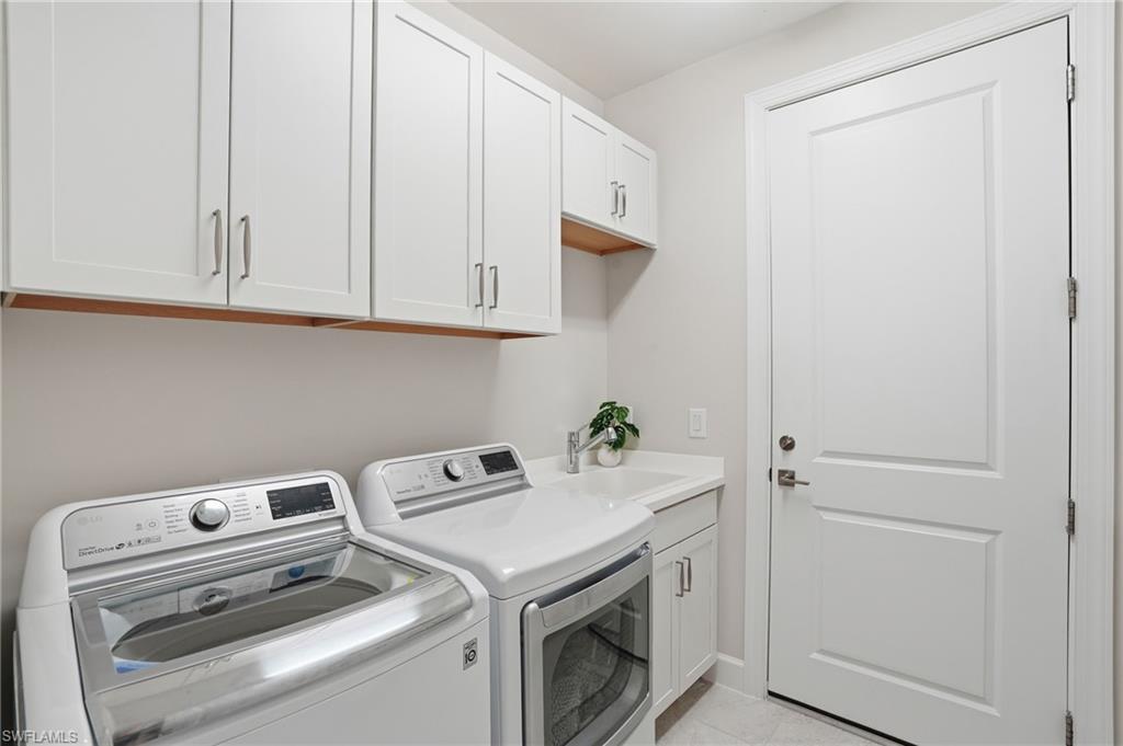 COUNTRY CLUB - Residential