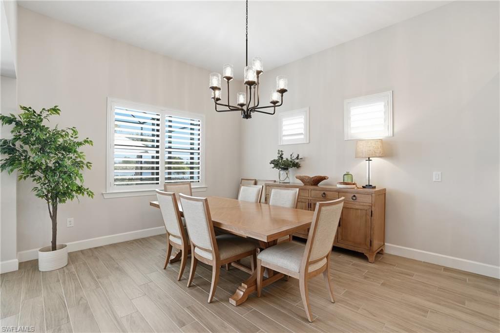 COUNTRY CLUB - Residential