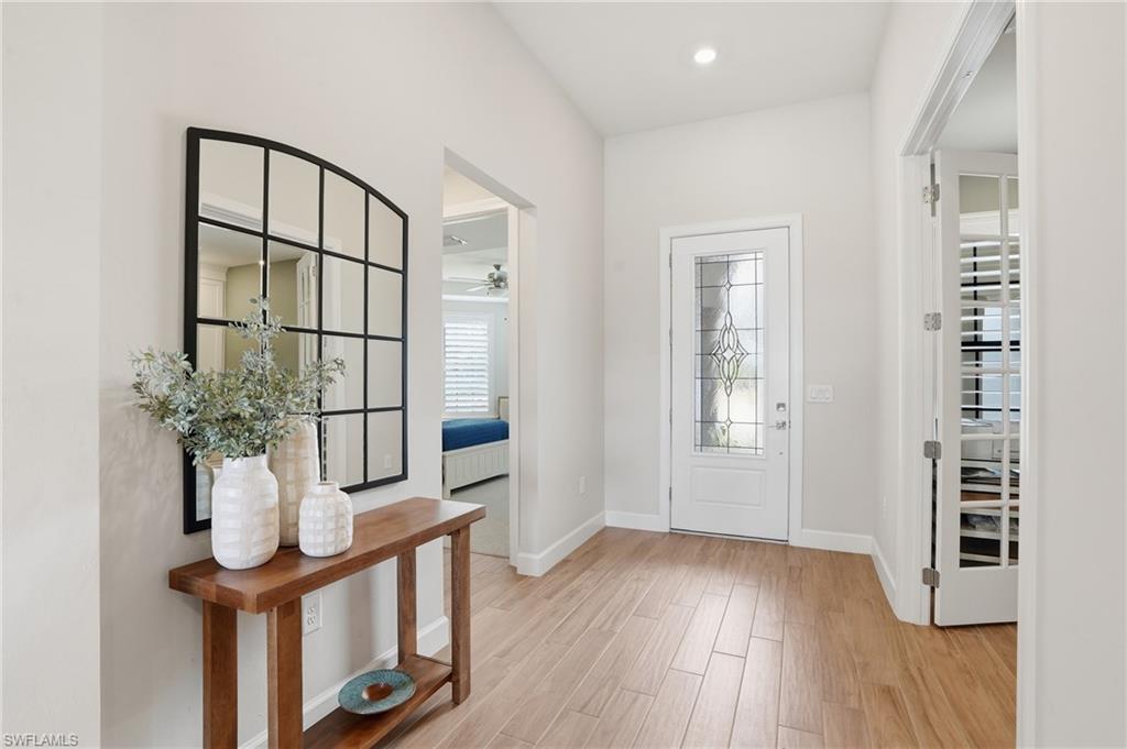 COUNTRY CLUB - Residential