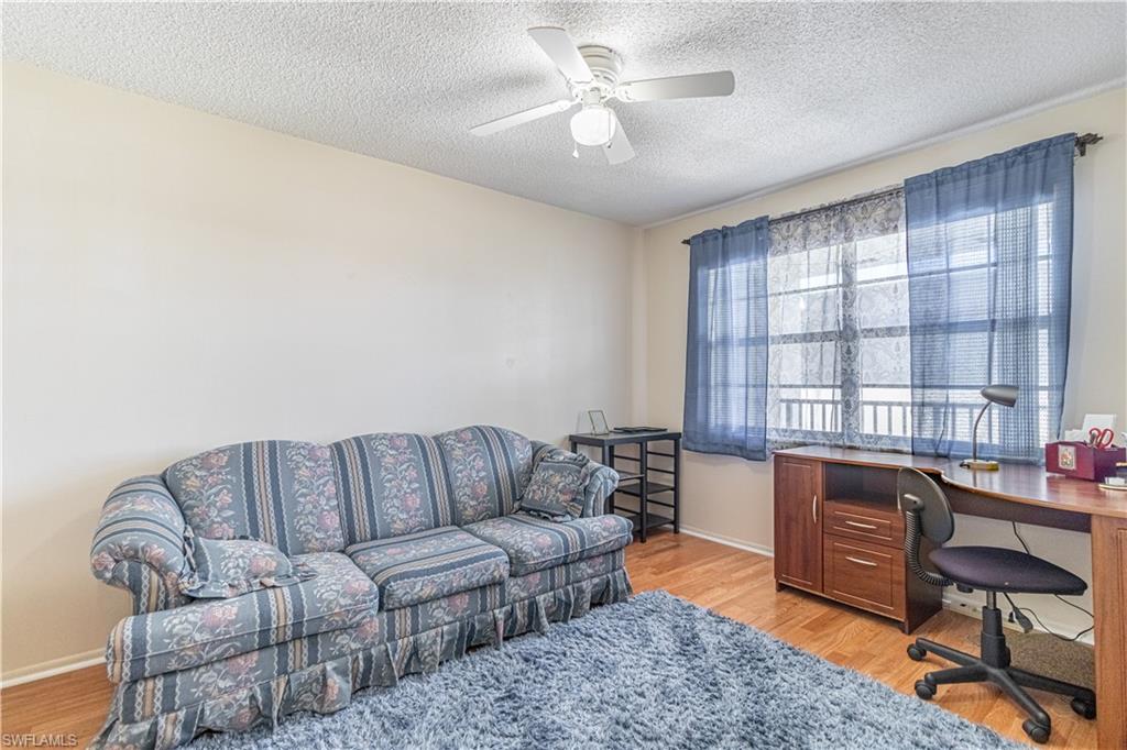 SEVEN LAKES - Residential