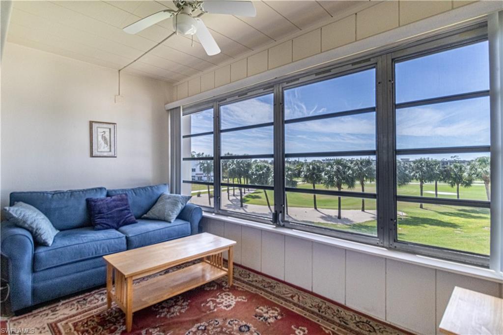 SEVEN LAKES - Residential