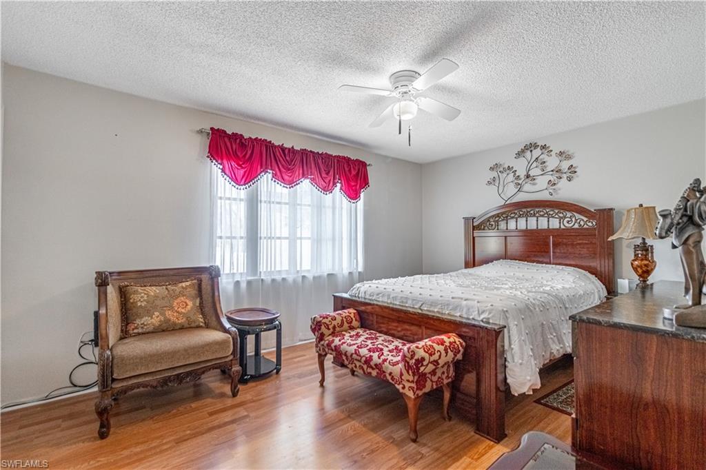 SEVEN LAKES - Residential