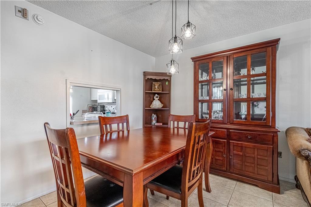 SEVEN LAKES - Residential