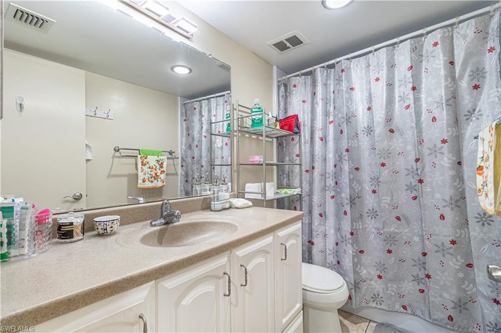 SEVEN LAKES - Residential
