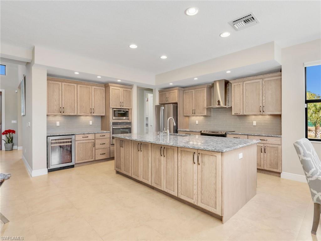 GOLDEN GATE ESTATES - Residential