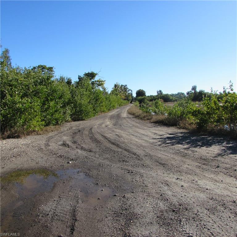 METES AND BOUNDS - Land