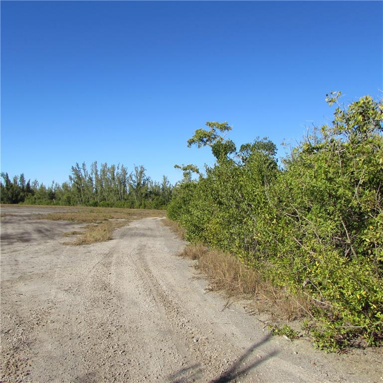 METES AND BOUNDS - Land