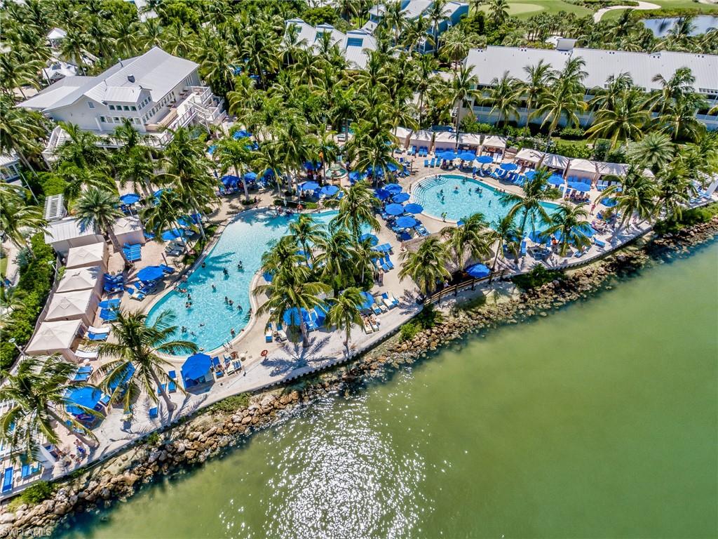 BEACH VILLAS CONDO - Residential