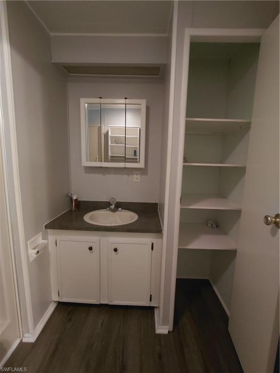 SEMINOLE MANOR - Residential