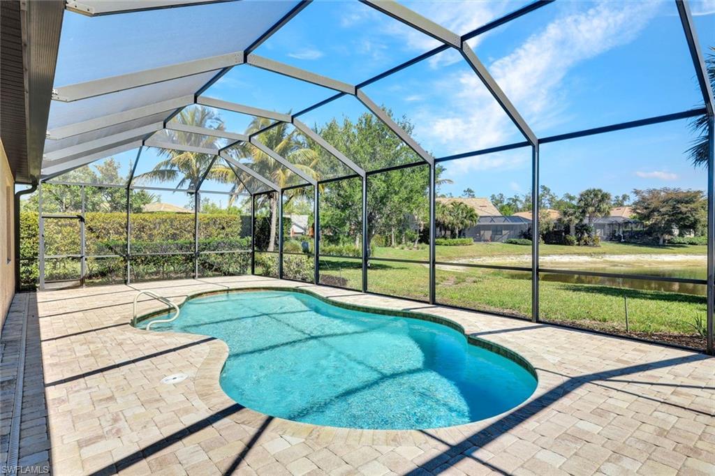 CAMDEN SQUARE - Residential