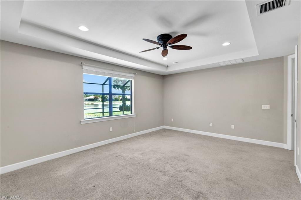 CAMDEN SQUARE - Residential