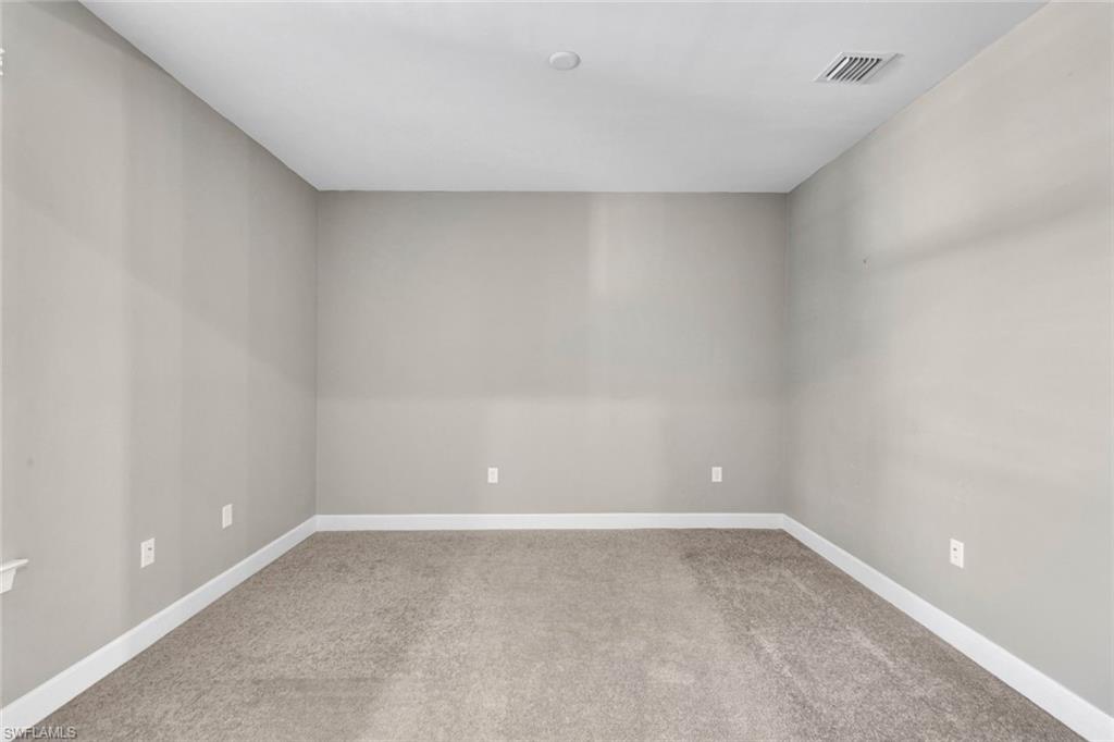 CAMDEN SQUARE - Residential