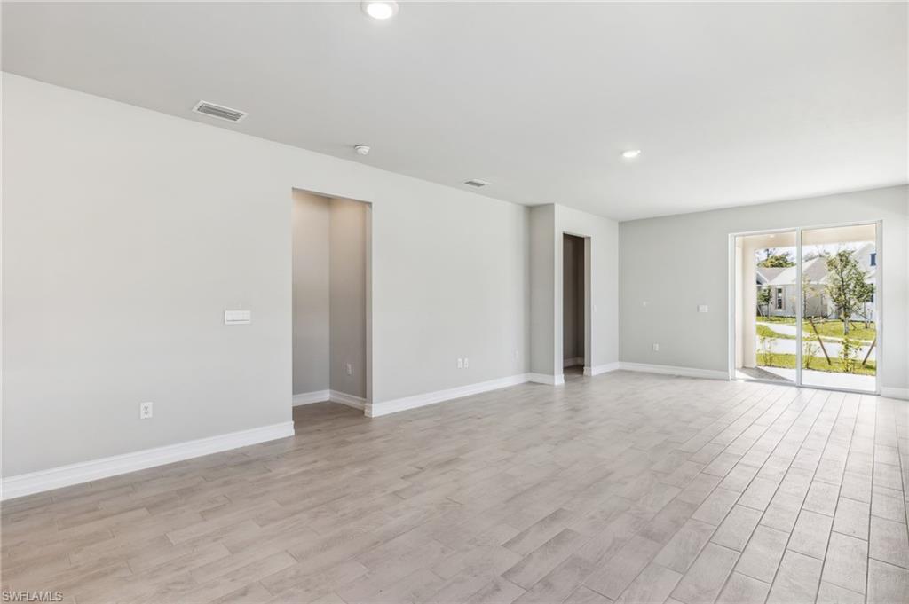 BELLE ARBOR - Residential