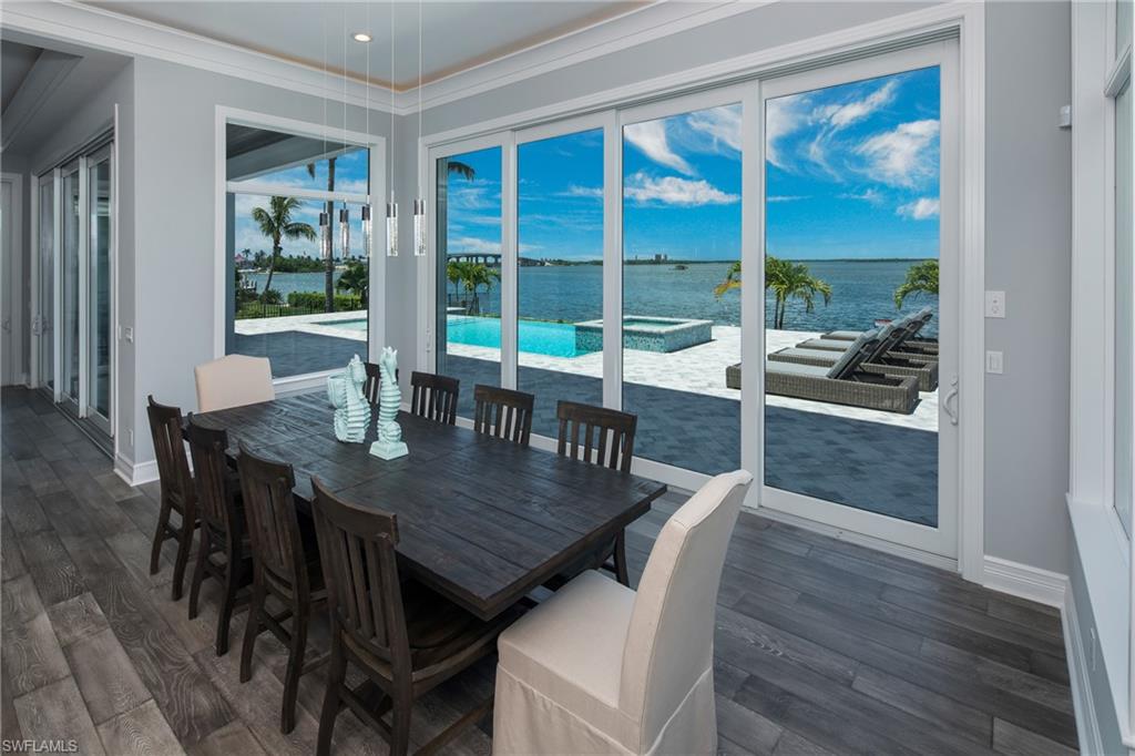 MARCO BEACH - Residential