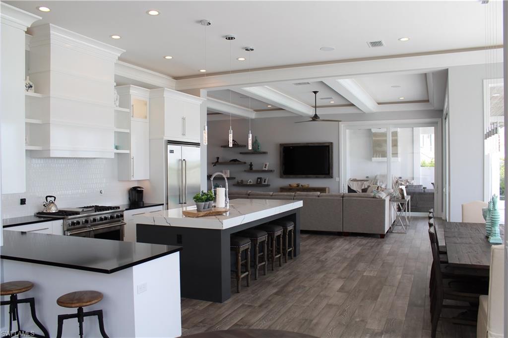 MARCO BEACH - Residential