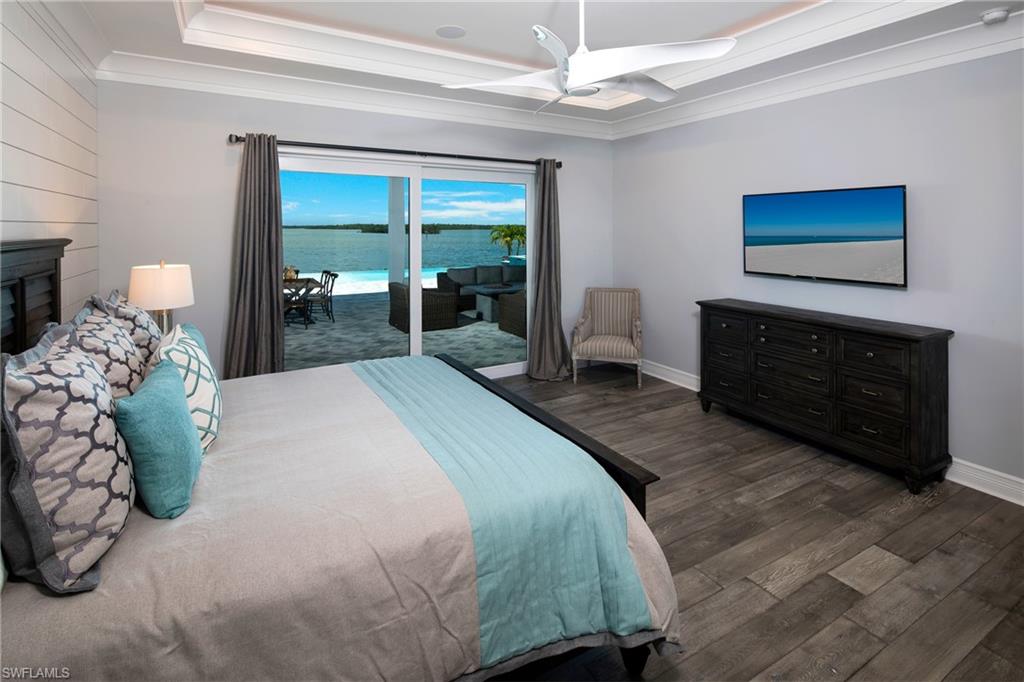 MARCO BEACH - Residential