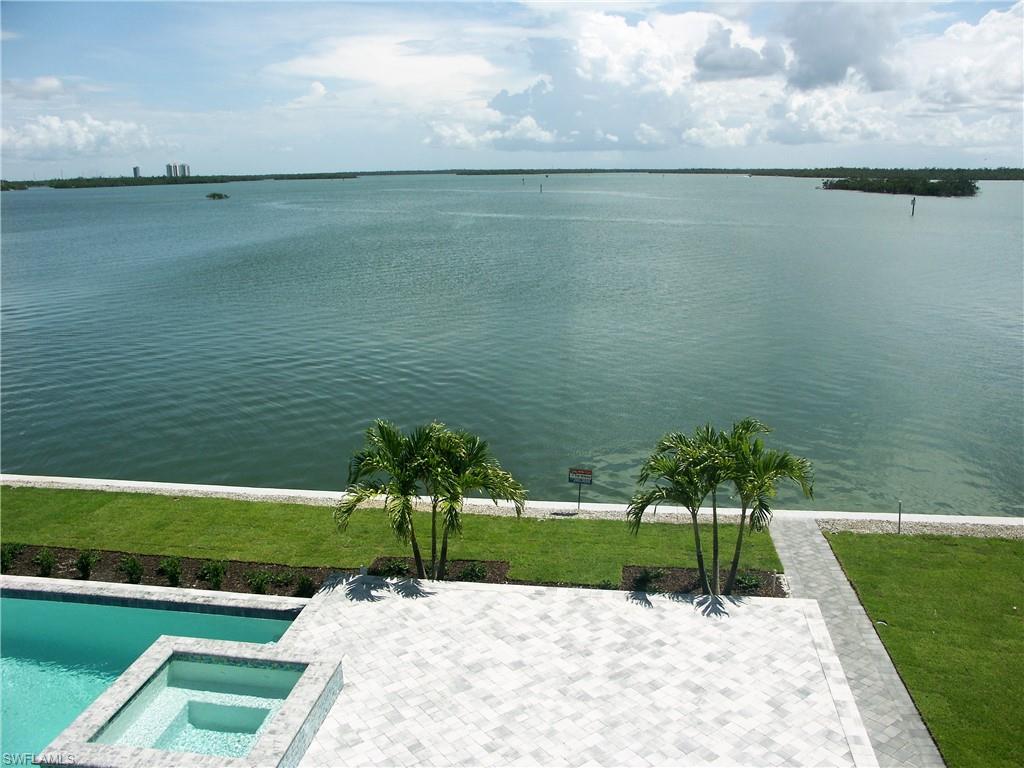 MARCO BEACH - Residential