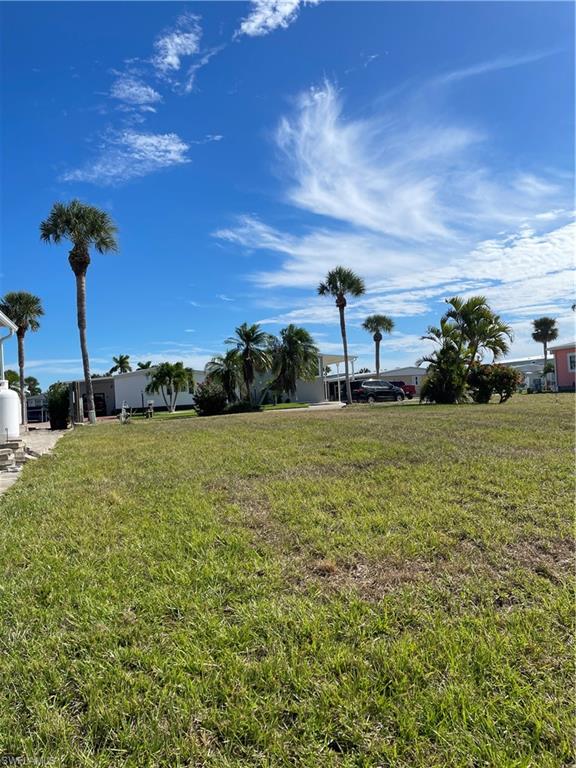 BAYSIDE ESTATES - Land