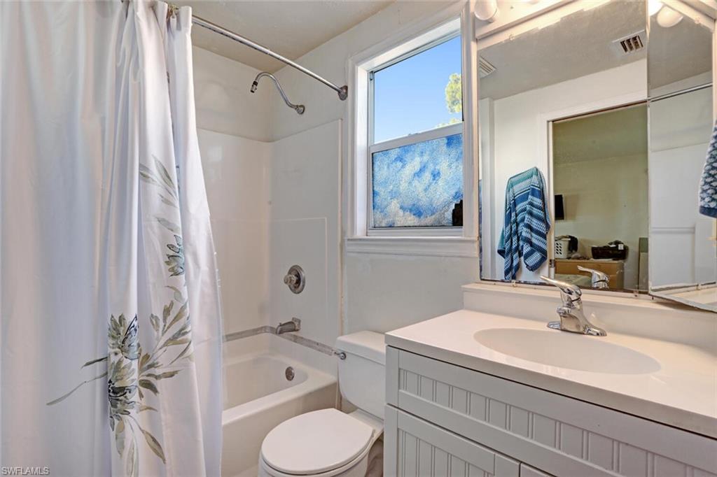 IMPERIAL SHORES - Residential