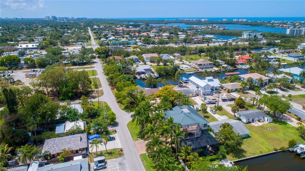 IMPERIAL SHORES - Residential