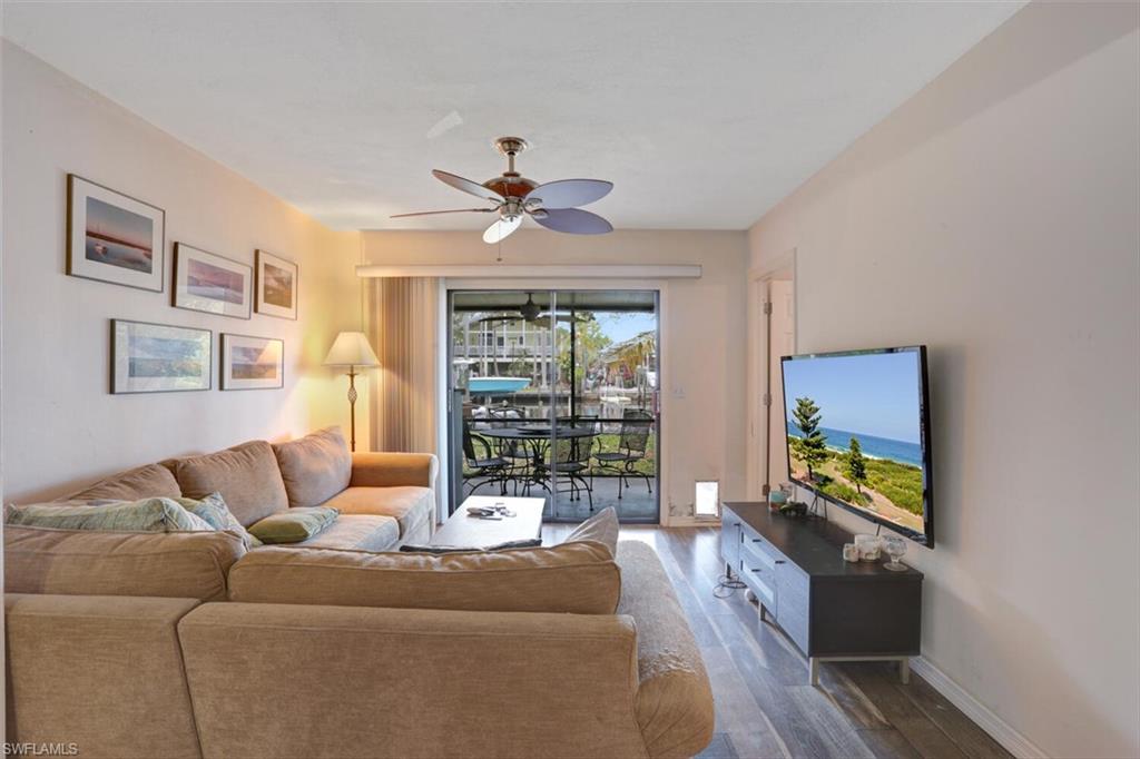 IMPERIAL SHORES - Residential